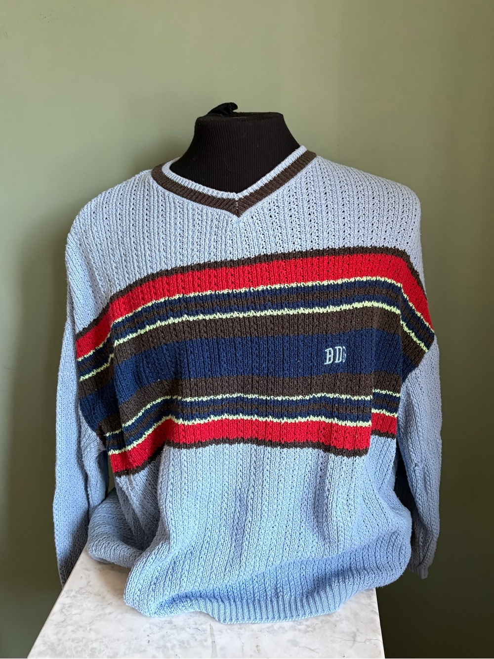 Urban Outfitters BDG | stripped baggy v-neck sweater